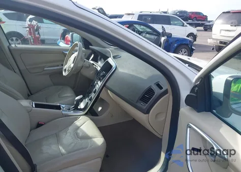 2013 Volvo Xc60 3.2/3.2 Platinum/3.2 Premier/3.2 Premier Plus из США, поврежденный, VIN YV4952DL1D2385343